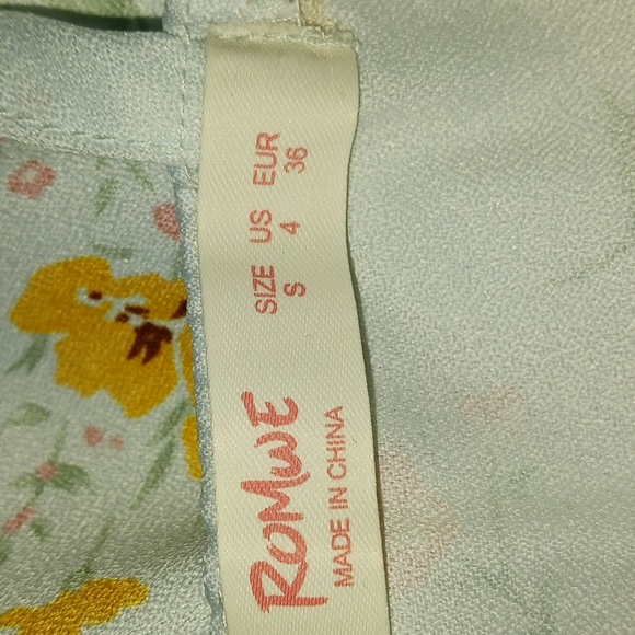 Dress - Picture 6 of 6